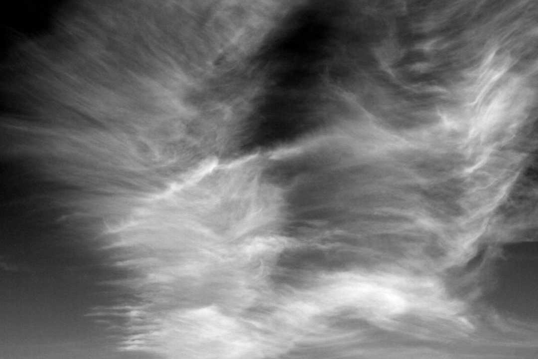 2017-04-07 Wolken_0016 B&W ns77-190 klein